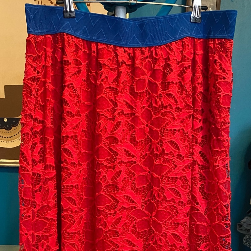 Red lace Maxi skirt 2XL